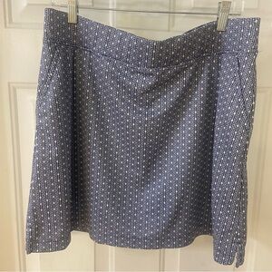 Bermuda Sands Athletic Skort Size XL
Navy/White
2 side- 1 back pocket